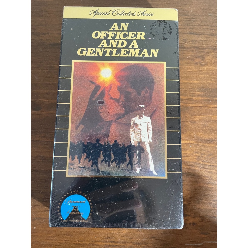 An Officer and a Gentleman VHS Special Collector's Series Paramount Sealed 1982